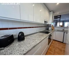 Dúplex en Venta en San Luis de Sabinillas, Málaga