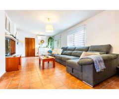 Chalet en Venta en Olocau, Valencia