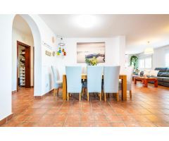 Chalet en Venta en Olocau, Valencia