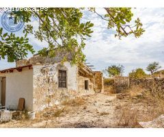 Terreno no urbanizable en Monserrat