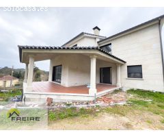 Chalet en Venta en Bueu, Pontevedra