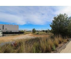 Se vende un terreno urbano ubicado en Calle Garellano