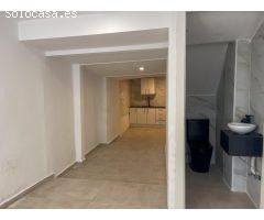 Casa de Pueblo en Venta en Requena de Campos, Valencia