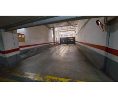 ** PLAZA DE GARAJE EN VENTA EN LA CALLE JOAN VERDEGUER NR 1 ** Con facil acceso, pasillos anchos y d