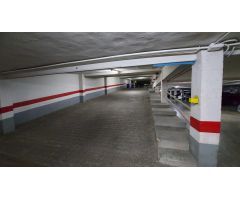 ** PLAZA DE GARAJE EN VENTA EN LA CALLE JOAN VERDEGUER NR 1 ** Con facil acceso, pasillos anchos y d