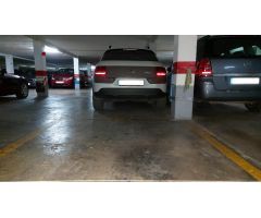 ** PLAZA DE GARAJE EN VENTA EN LA CALLE JOAN VERDEGUER NR 1 ** Con facil acceso, pasillos anchos y d