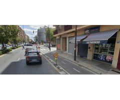 ** EXCELENTE UBICACION, CALLE CLARIANO CON BLASCO IBAÑEZ **. Te presentamos este local con una ubica
