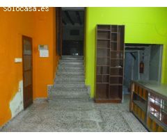 Piso para reformar en planta baja con patio en barrio San Antonio - Ontinyent