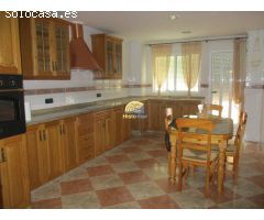 GRAN CASA EN EL CENTRO DE SAGUNTO