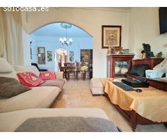ESTUPENDA CASA EN LA ZONA DEL RAVAL