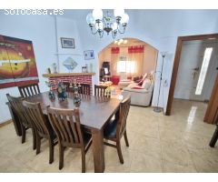 ESTUPENDA CASA EN LA ZONA DEL RAVAL