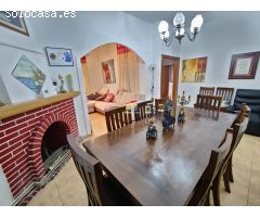 ESTUPENDA CASA EN LA ZONA DEL RAVAL
