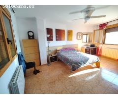 ESTUPENDA CASA EN LA ZONA DEL RAVAL