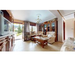 Exclusiva vivienda de planta baja con torreón