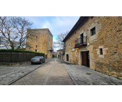 CASA DE PIEDRA EN EL CASCO HISTÓRICO DE VILLASANA
