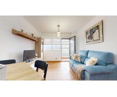 Apartamento con garaje cerrado en Laredo
