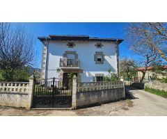 ENCANTADORA CASA DE PIEDRA