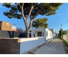 Edificio en Venta en Denia, Alicante