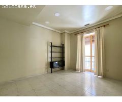 Edificio en Venta en Denia, Alicante