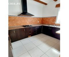 Casa de Pueblo en Venta en Pedreguer, Alicante
