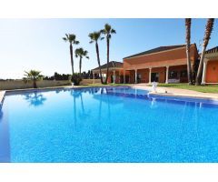 Chalet en Venta en Denia, Alicante