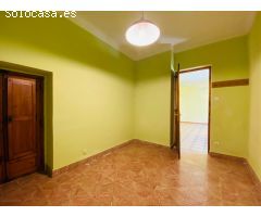Edificio en Venta en Denia, Alicante