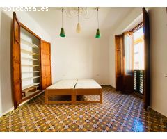 Edificio en Venta en Denia, Alicante