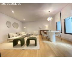 VIVIENDA DE LUJO EN PALACETE EMBLEMATICO CON  TERRAZA Y 2 PLAZAS DE GARAJE MAS TRASTERO