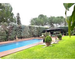 Exclusivo Chalet Independiente en Las Rosas: Un Hogar de Ensueño