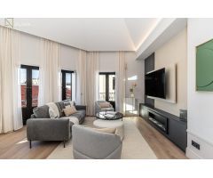 Ático Exclusivo en Calle San Agustín, Barrio de Cortes