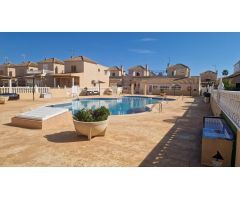 Vivienda adosada, 3 dormitorios, 1 baño, solárium, piscina, en Los Altos