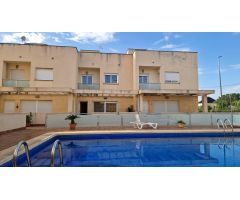 Dúplex espacioso, 3 dormitorios, 2 baños, solárium, garaje, piscina, en Los Montesinos