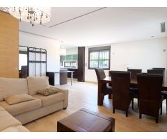 Piso con 2 dorm. y jardin privado de 200 m2 en urbanización cerrada en Guardamar del Segura