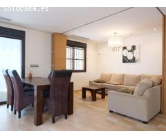 Piso con 2 dorm. y jardin privado de 200 m2 en urbanización cerrada en Guardamar del Segura