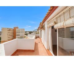 ¡Vistas al Mar y Comodidad en Torreblanca! Ático Dúplex de 3 Habitaciones + 1  baño