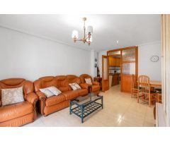 Espacio, luz y ubicación perfecta en el centro de Torrevieja.