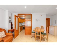 Espacio, luz y ubicación perfecta en el centro de Torrevieja.