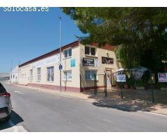 Local comercial con gran instalaciones cerca de Almoradi