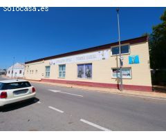 Local comercial con gran instalaciones cerca de Almoradi
