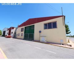 Local comercial con gran instalaciones cerca de Almoradi