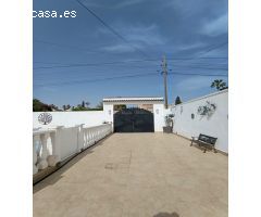 Encantador chalet independiente en Urbanización San Luis, Torrevieja