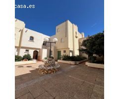OPORTUNIDAD!! GRAN DÚPLEX DE 3 DORMITORIOS PARA REFORMAR EN AZAHAR DEL MAR!!!
