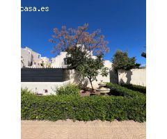 OPORTUNIDAD!! GRAN DÚPLEX DE 3 DORMITORIOS PARA REFORMAR EN AZAHAR DEL MAR!!!