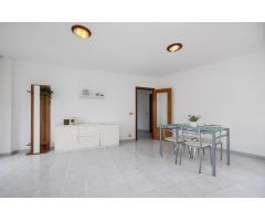 AMPLIO APARTAMENTO DE 3 DORMITORIOS Y PISCINA COMUNITARIA A TAN SOLO 500M DE LA PLAYA