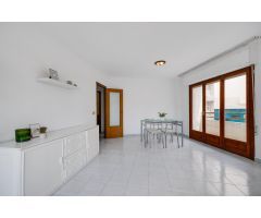 AMPLIO APARTAMENTO DE 3 DORMITORIOS Y PISCINA COMUNITARIA A TAN SOLO 500M DE LA PLAYA