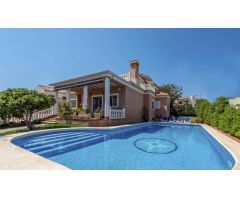 VILLA DE LUJO PLAYA DE LA MATA. URBANIZACION PRIVADA