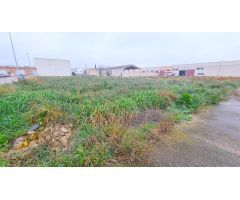 Terreno en venta en Cadrete.