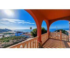 Chalet en Venta en Caleta de velez, Málaga