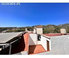 Casa de Pueblo en Venta en Árchez, Málaga