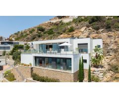 Villa de Lujo en Venta en Roses, Girona